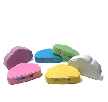 Cloud Rainbow Bath bomba